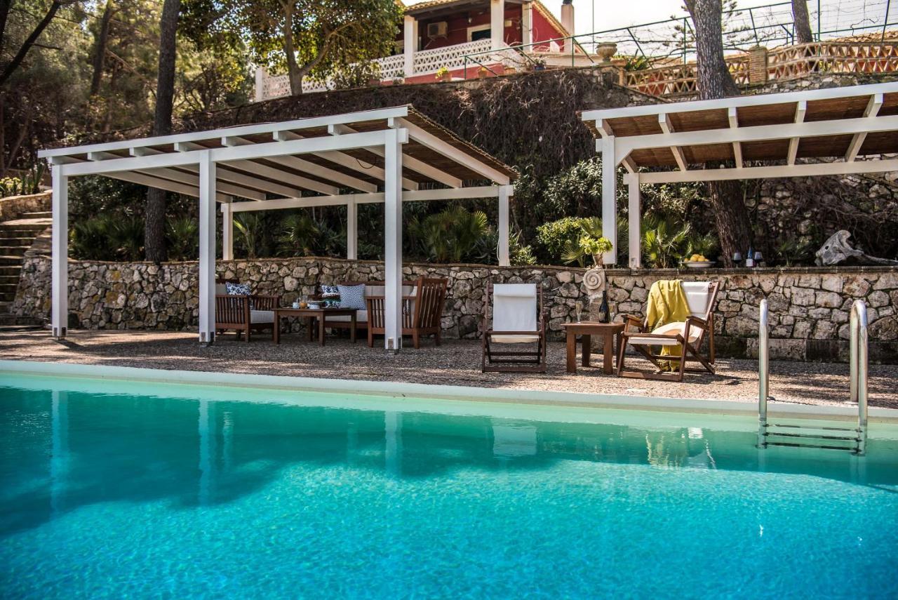 Azzuro Beach House - On The Beach & Private Pool, By Zantewize Vasilikos  Exterior photo